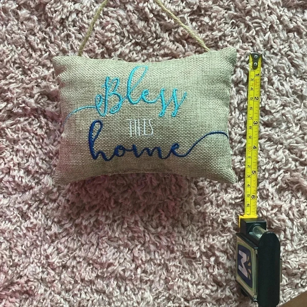 Bless this home hanging pillow - Picture 2 of 3